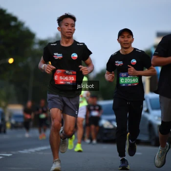 Runner Photo 3720171