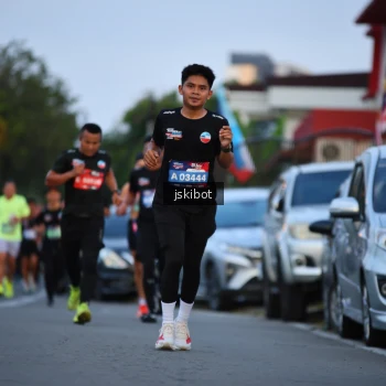 Runner Photo 3720277
