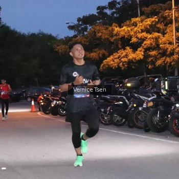 Runner Photo 3720415