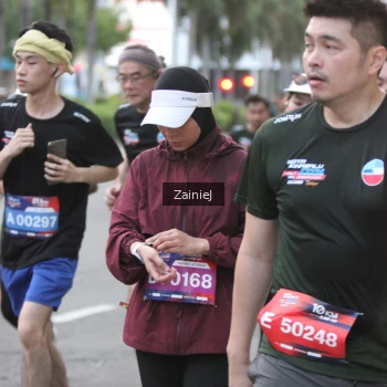 Runner Photo 3720577