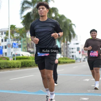 Runner Photo 3720636