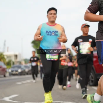 Runner Photo 3720673