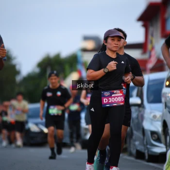 Runner Photo 3720682