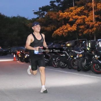 Runner Photo 3720747