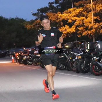 Runner Photo 3720884