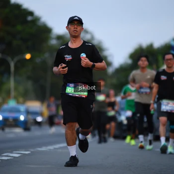 Runner Photo 3720934