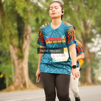 Runner Photo 3721037