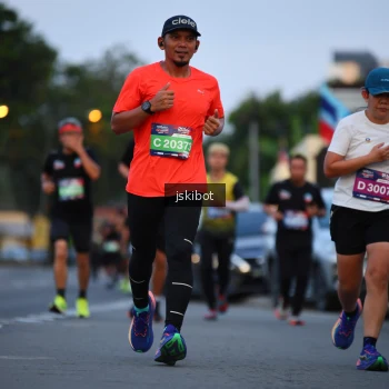 Runner Photo 3721045