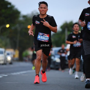 Runner Photo 3721083