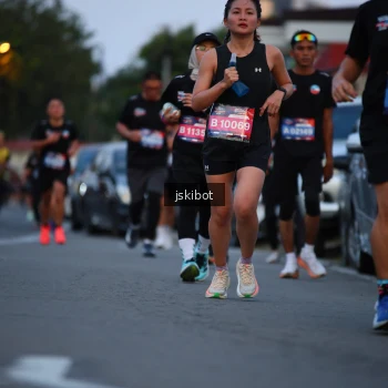 Runner Photo 3721136