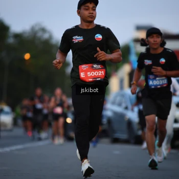 Runner Photo 3721184