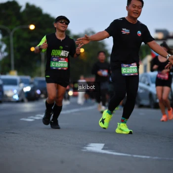 Runner Photo 3721368