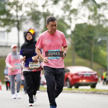 Runner Photo 3721371
