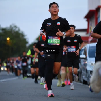 Runner Photo 3721435