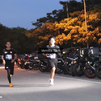 Runner Photo 3721443