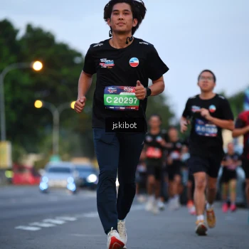 Runner Photo 3721482
