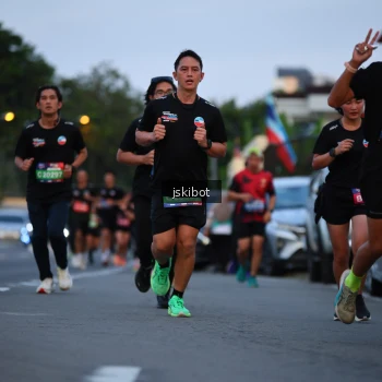 Runner Photo 3721516