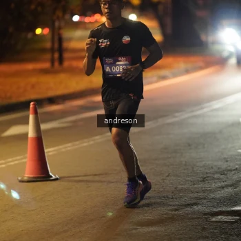 Runner Photo 3721533