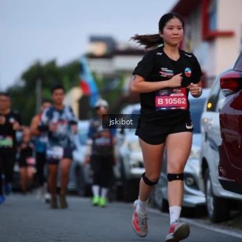 Runner Photo 3721643