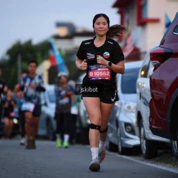 Runner Photo 3721647
