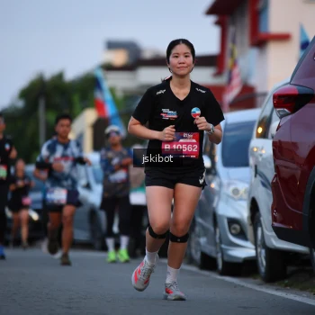 Runner Photo 3721663