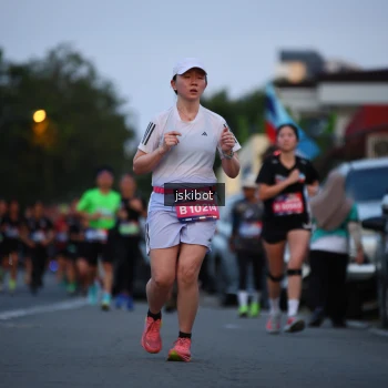 Runner Photo 3721678