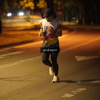 Runner Photo 3721680