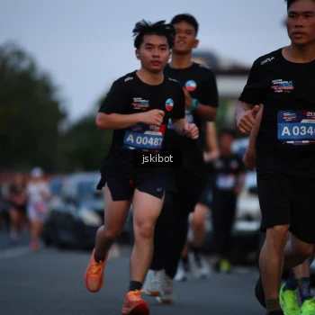 Runner Photo 3721778