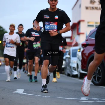 Runner Photo 3721885