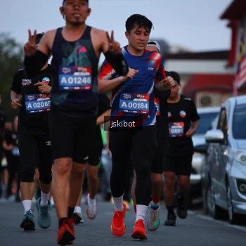Runner Photo 3721949