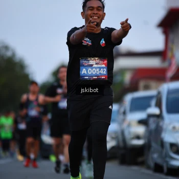 Runner Photo 3722023
