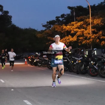 Runner Photo 3722156