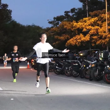 Runner Photo 3722201