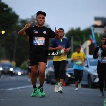 Runner Photo 3722463
