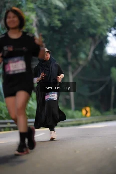 Runner Photo 3722495