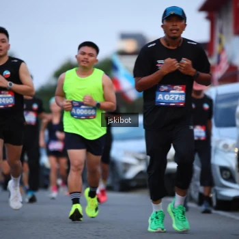 Runner Photo 3722633