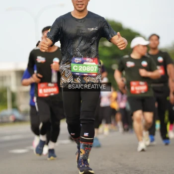 Runner Photo 3722638