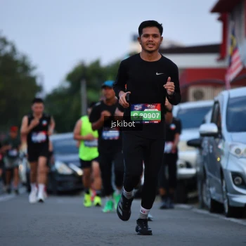 Runner Photo 3722701