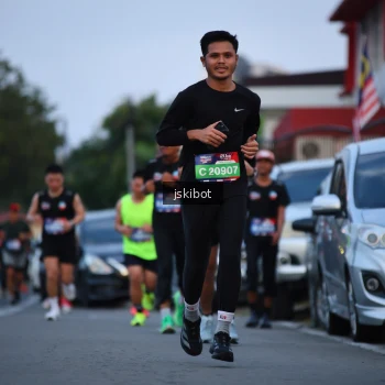 Runner Photo 3722707