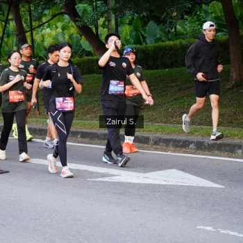 Runner Photo 3722735