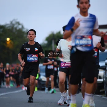 Runner Photo 3722740