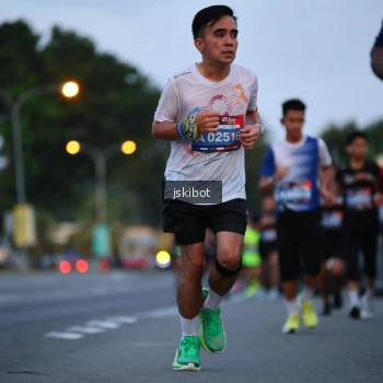 Runner Photo 3722771