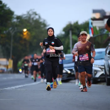 Runner Photo 3722864