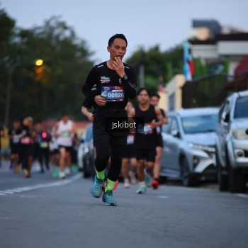 Runner Photo 3722943