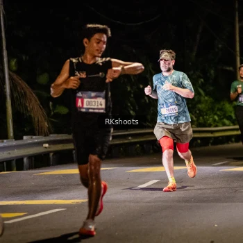 Runner Photo 3723003