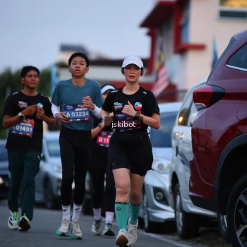 Runner Photo 3723018