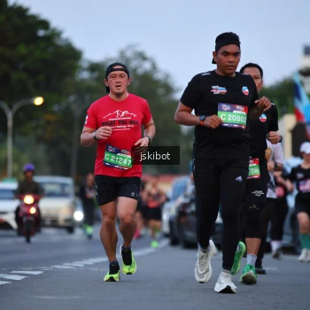 Runner Photo 3723095