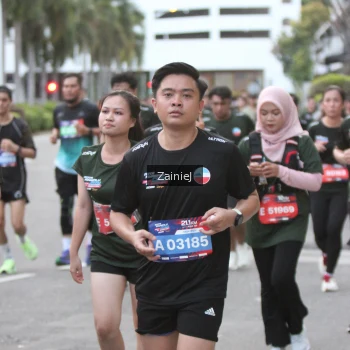 Runner Photo 3723102