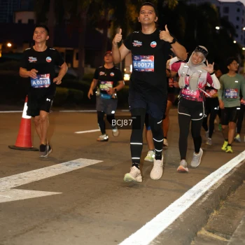 Runner Photo 3723456