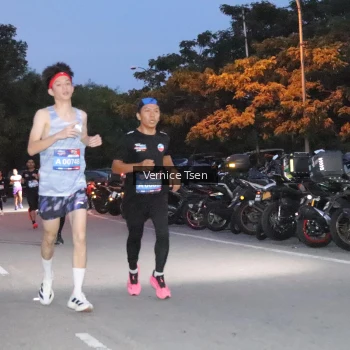 Runner Photo 3723513